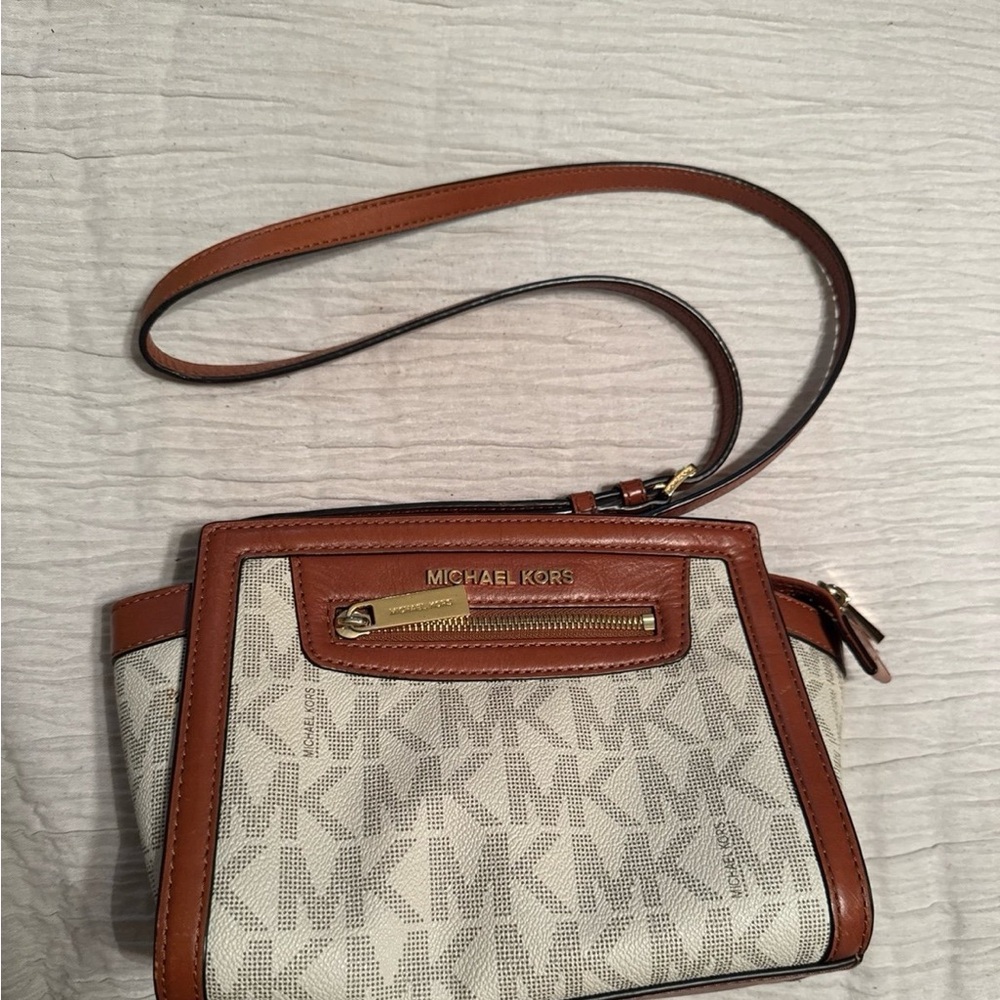 Michael Kors Elegant Brown and Cream Crossbody Bag